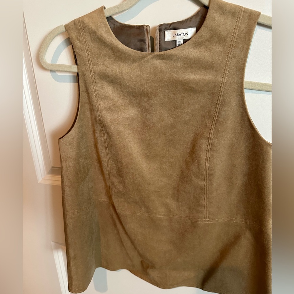 Babaton Aritzia faux leather top XXS